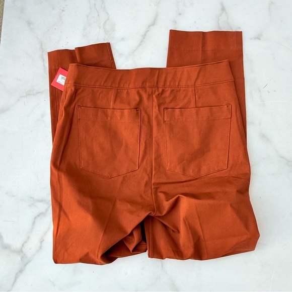Spanx Size M On-The-Go Ankle Slim Straight Pants in Bronze Glow NEW! - Picture 8 of 11